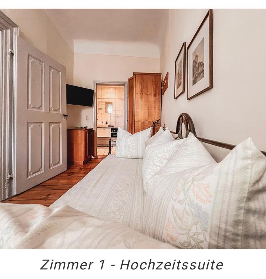Hotel Weinstube Am Markt Gerolzhofen Экстерьер фото