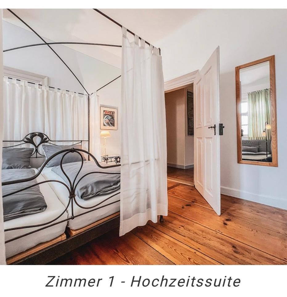 Hotel Weinstube Am Markt Gerolzhofen Экстерьер фото
