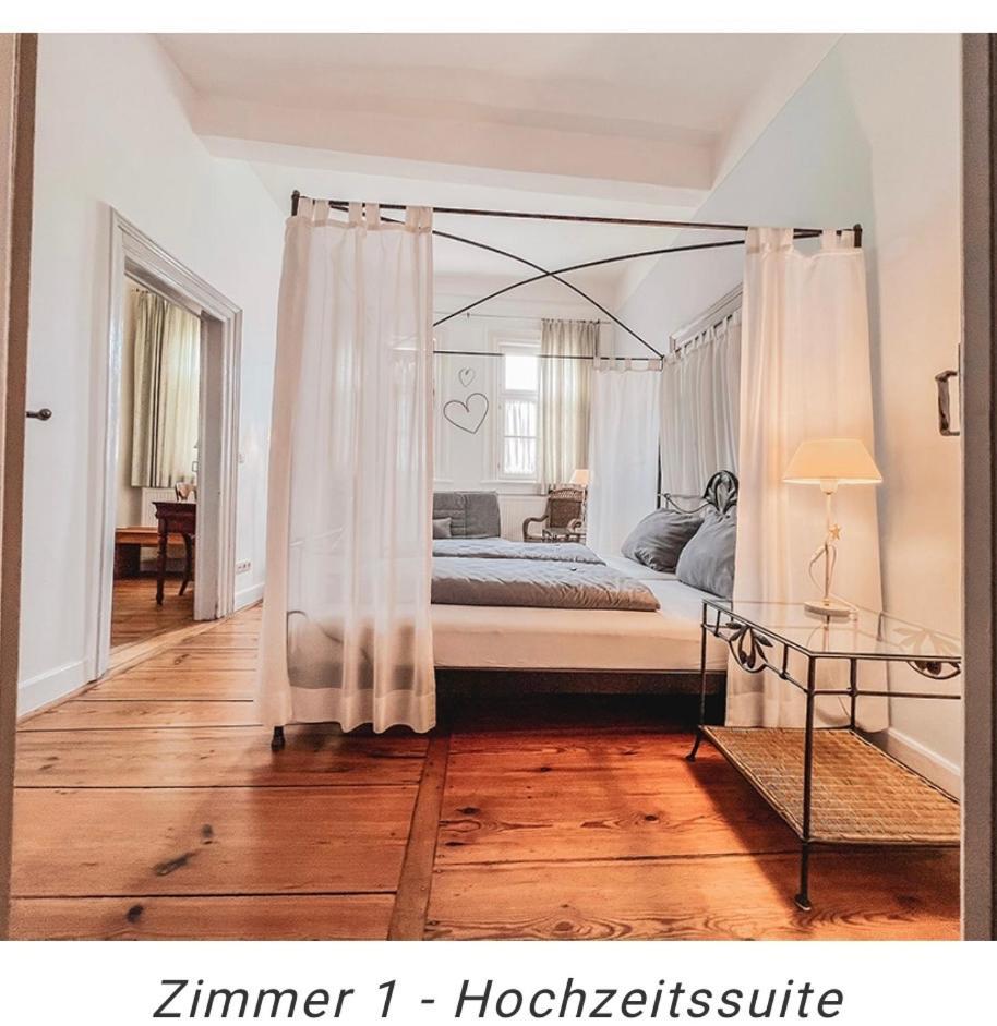 Hotel Weinstube Am Markt Gerolzhofen Экстерьер фото